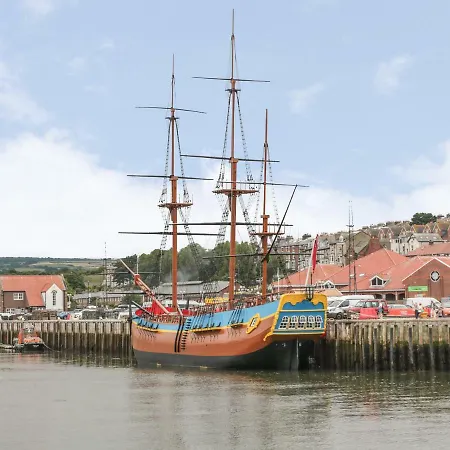 7 Wards Yard Whitby
